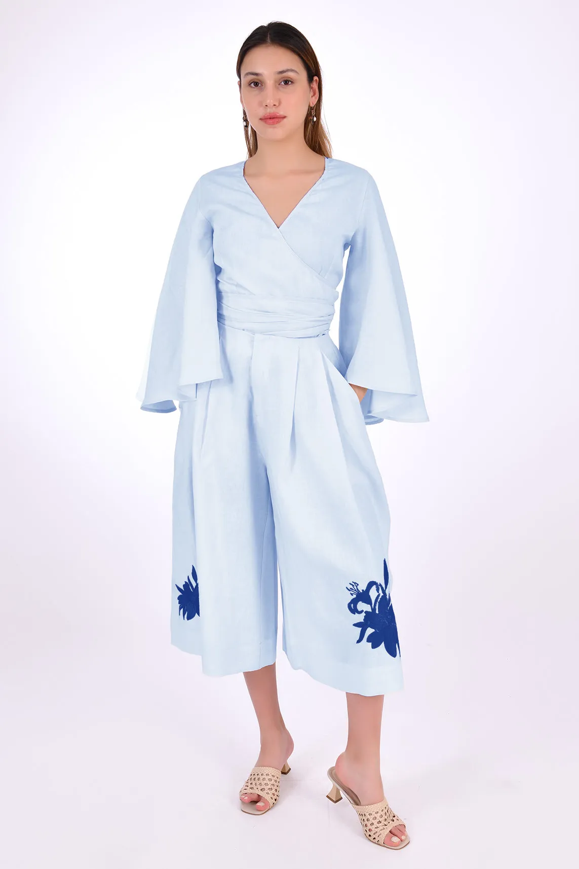 DES-VU SHORTS SET