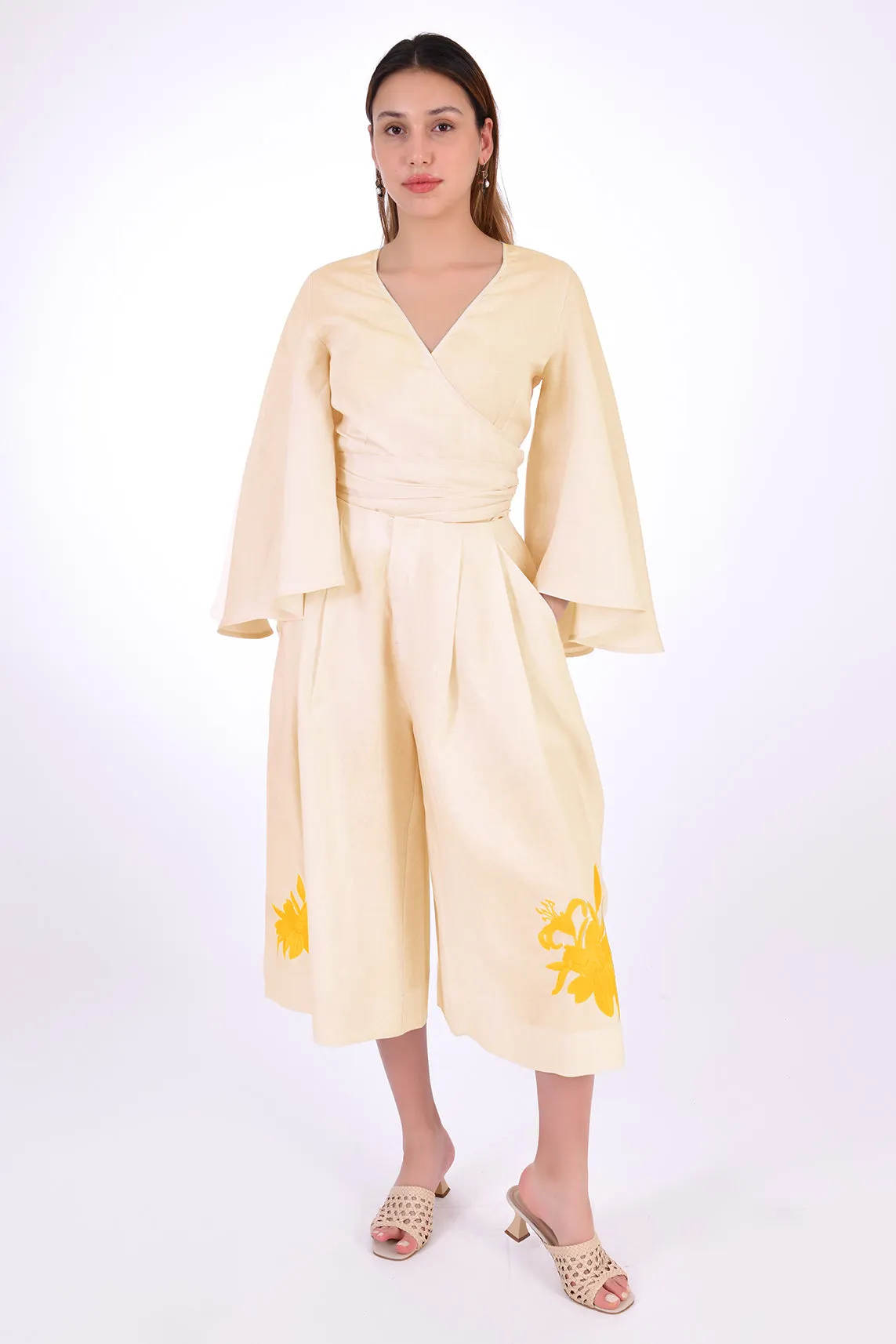 DES-VU SHORTS SET
