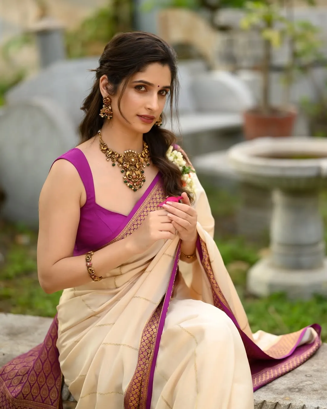 Exquisite Beige Soft Silk Saree With Allure Blouse Piece
