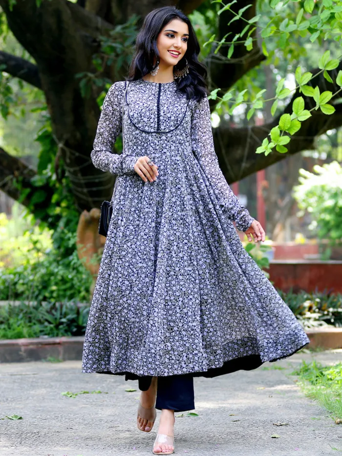 Floral Charm Round Neck Dress