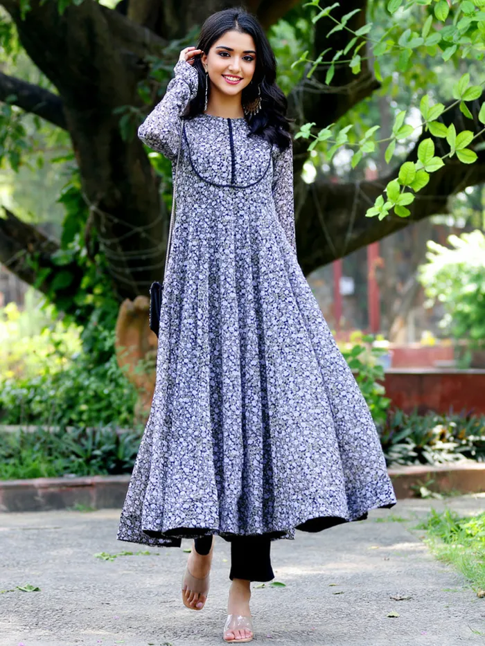Floral Charm Round Neck Dress