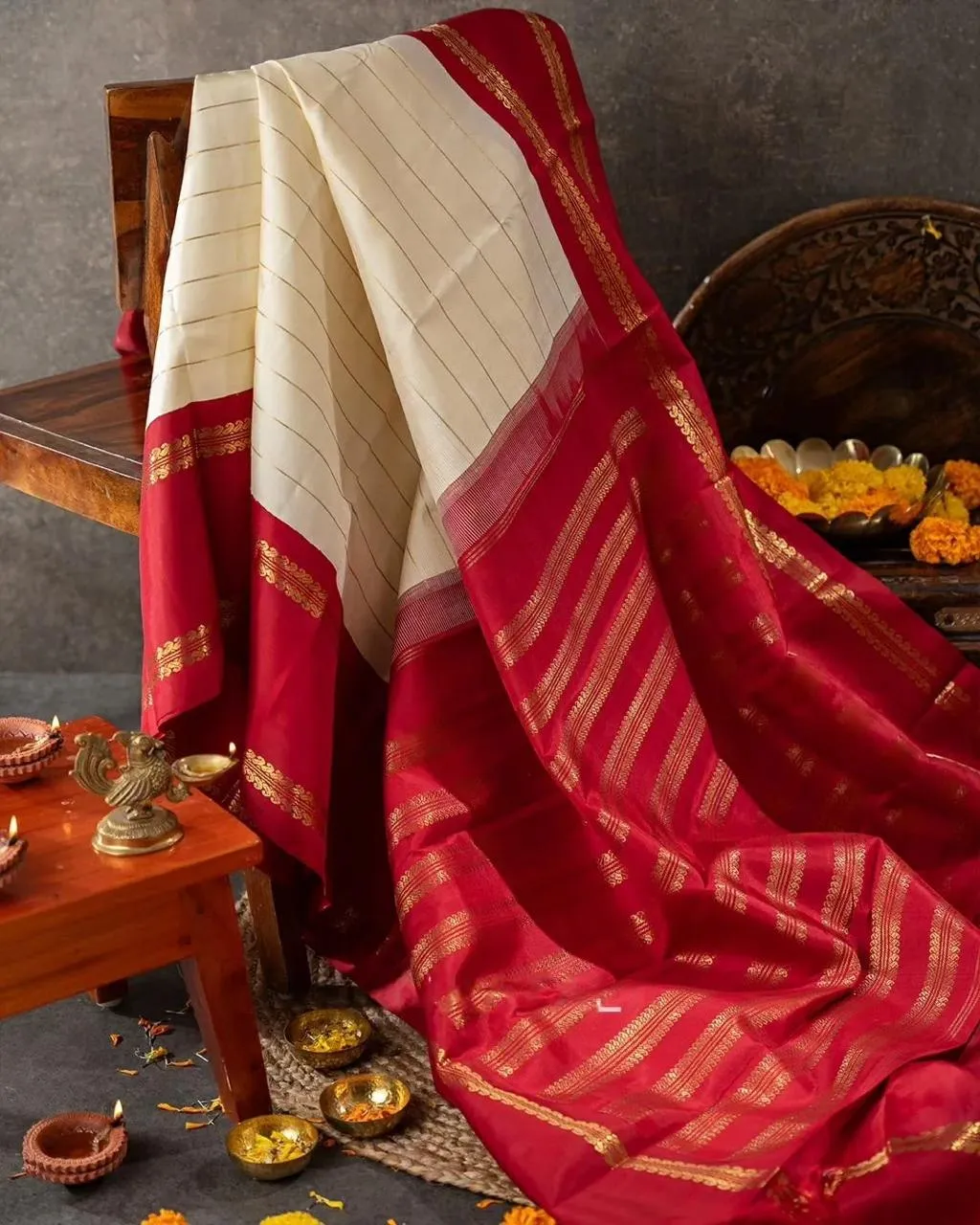 Sonorous Off White Soft Silk Saree With Glamorous Blouse Piece
