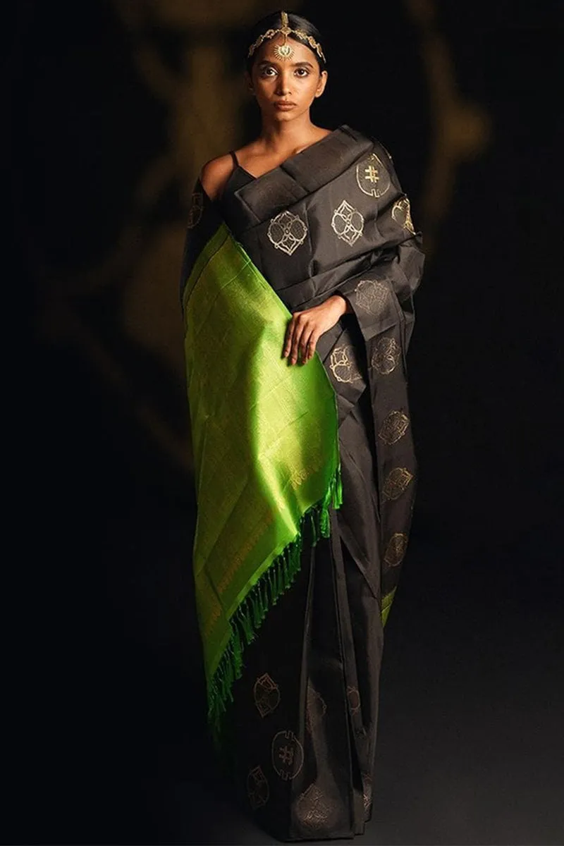 Stunning Black Soft Silk Saree With Amiable Blouse Piece