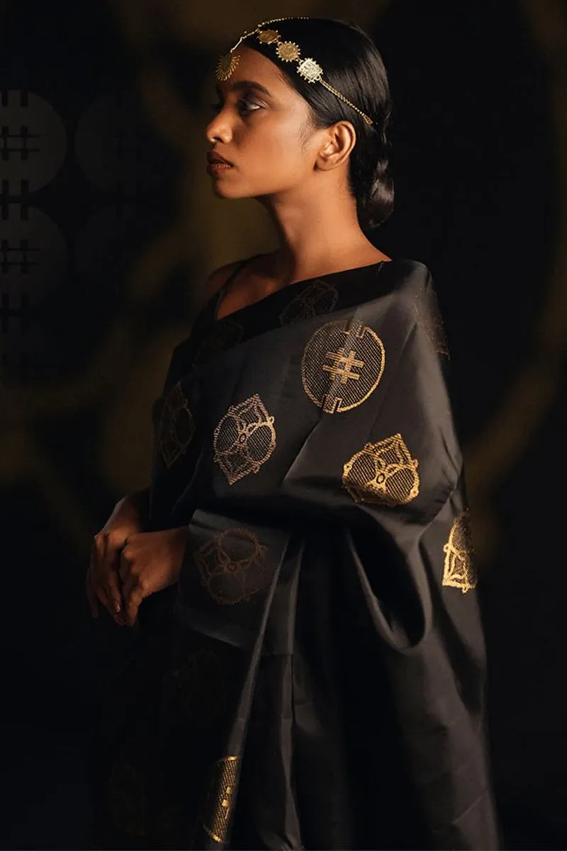 Stunning Black Soft Silk Saree With Amiable Blouse Piece