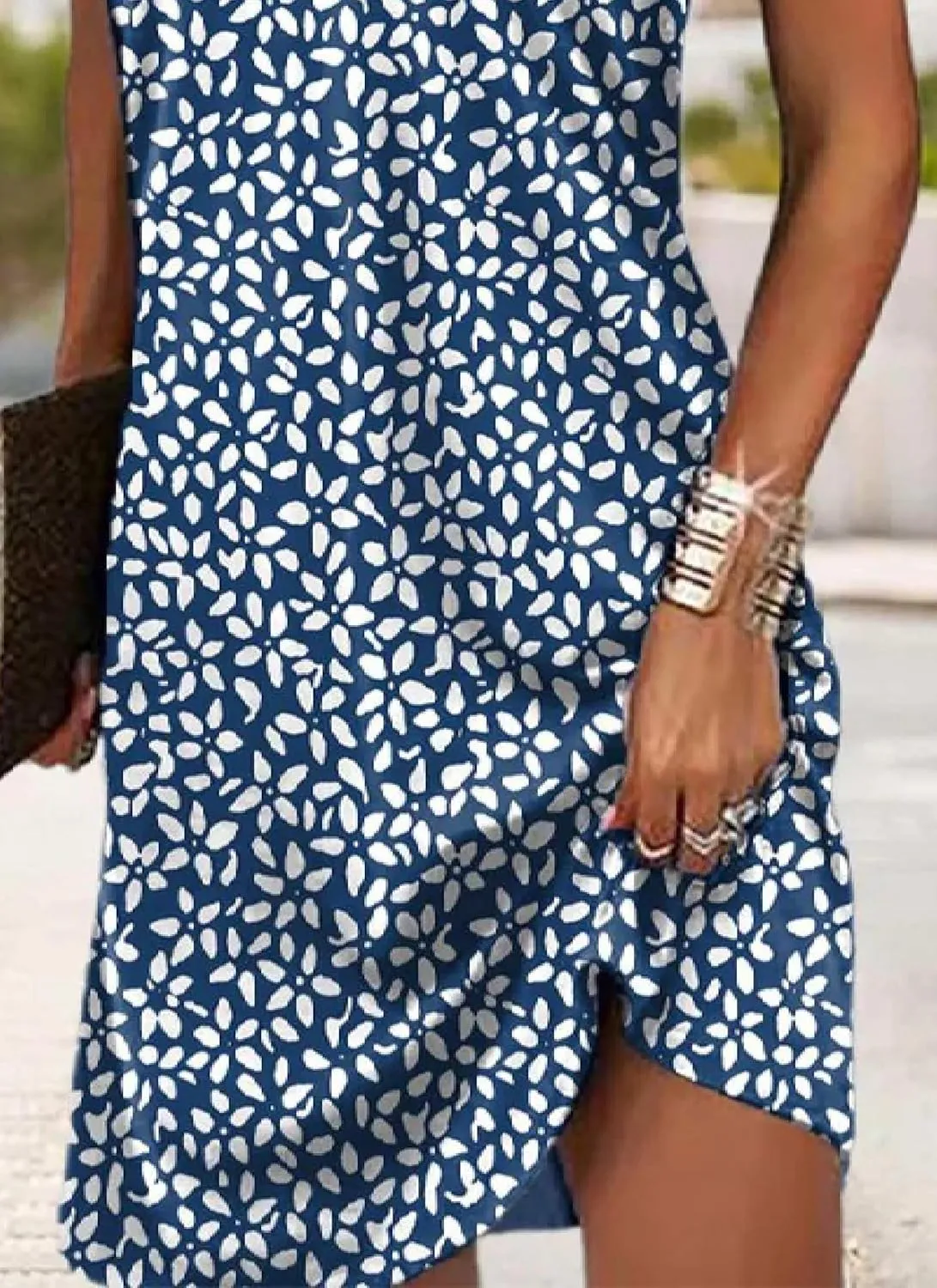 Women's Stylish Summer Dress Leaf Printed Halter Neck Mini Dress Sleeveless Casual Shift Sundress Party Outfit